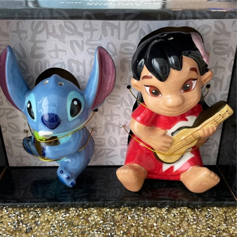 Disney salt and pepper shakers